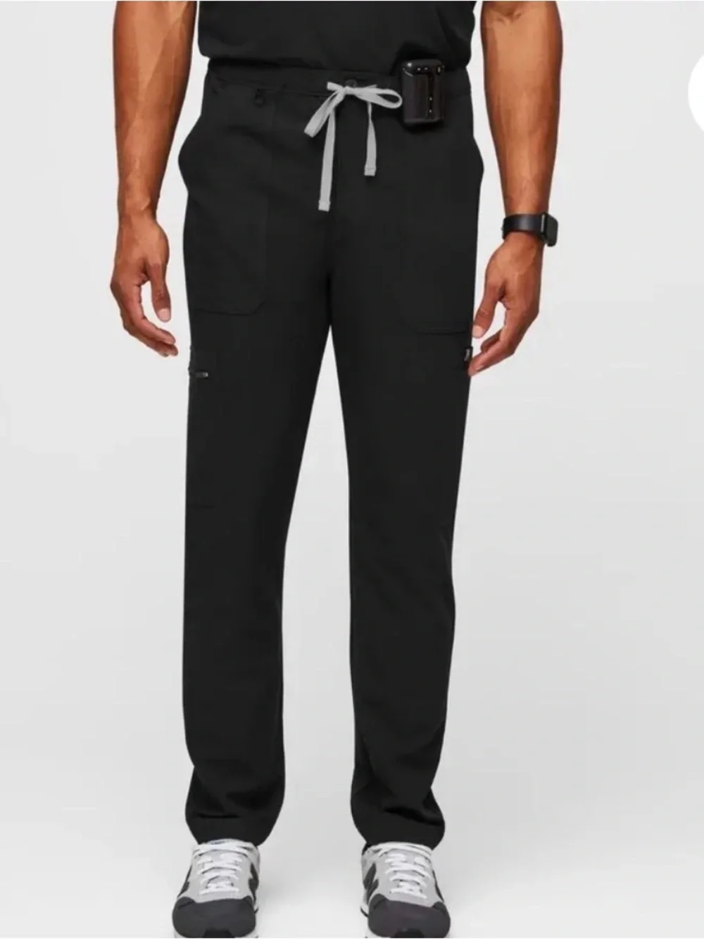 Figs Technical Collection - Black cargo scrub pants, sz L Men’s or unisex